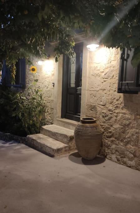 Villa Aiolia Kondoyenádha Zewnętrze zdjęcie