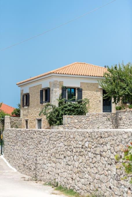 Villa Aiolia Kondoyenádha Zewnętrze zdjęcie