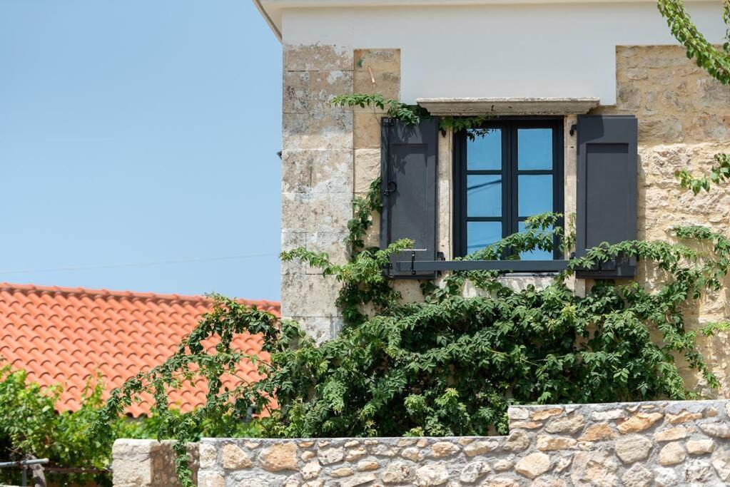 Villa Aiolia Kondoyenádha Zewnętrze zdjęcie